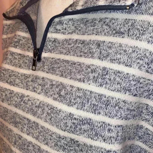 THREAD & SUPPLY Horizontal Striped Pullover Gray and White SIZE LARGE - Picture 3 of 6